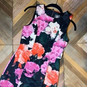 VINCE CAMUTO Floral Dress